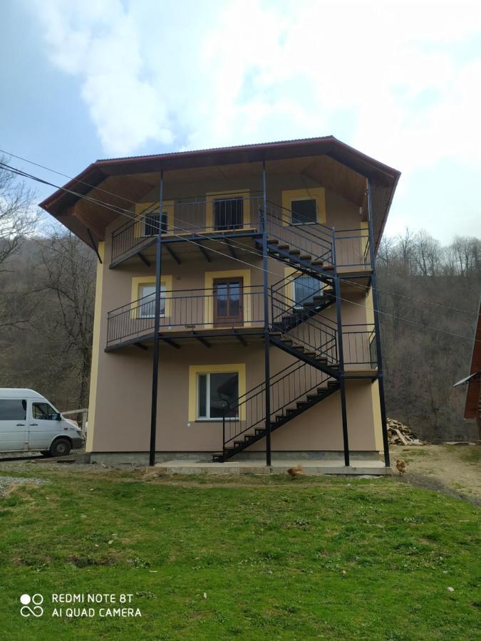 Panorama Apartment Kvasy Bagian luar foto